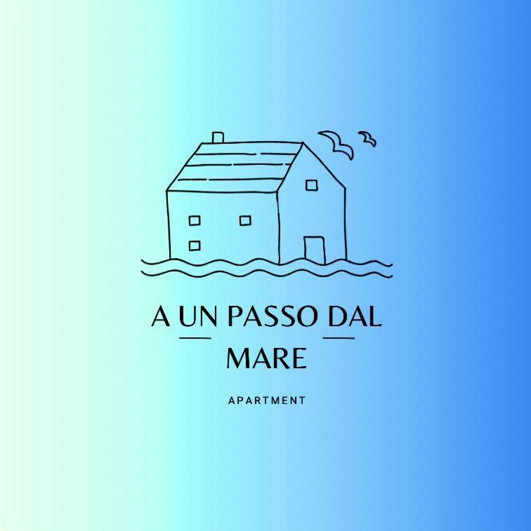 A Un Passo Dal Mare! Διαμέρισμα Πιομπίνο Εξωτερικό φωτογραφία